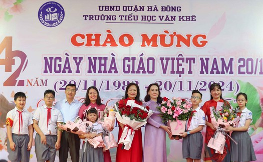 Hà Nội rộn ràng không khí kỷ niệm ngày Nhà giáo Việt Nam