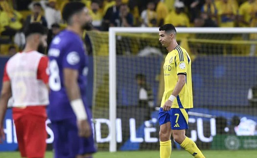 Ronaldo thiết lập cột mốc bàn thắng mới trong sự nghiệp, Al Nassr vẫn thua ngược đối thủ kém 500 bậc