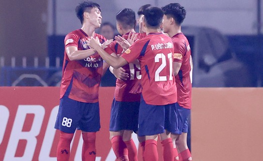 Sao ngoại rực sáng, CAHN đánh bại Đà Nẵng, chiếm ngôi đầu V-League