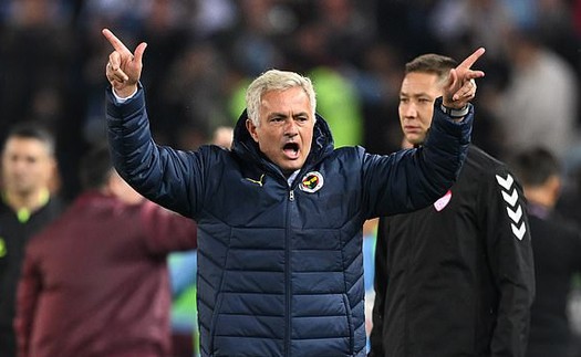 Mourinho gọi giải đấu của Thổ Nhĩ Kỳ 'có mùi khó chịu', dọa trọng tài sẽ tung video lên mạng xã hội