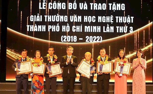 55 tác phẩm đạt giải thưởng Văn học Nghệ thuật Thành phố Hồ Chí Minh lần thứ 3