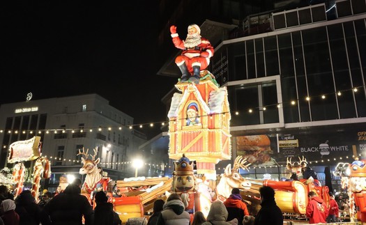 Chợ Giáng sinh Brussels: Không chỉ là lễ hội, còn là "mỏ vàng" du lịch