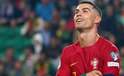 Ronaldo không bầu The Best dù là đội trưởng tuyển Bồ Đào Nha, lý do bất ngờ được tiết lộ