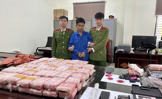 Công an đột kích kho hàng ma túy lớn trên biên giới, bắt đối tượng dùng súng chống trả