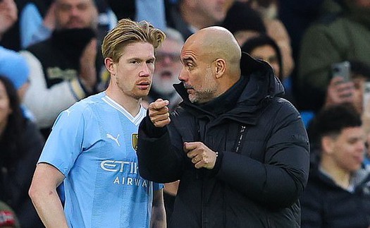 Pep Guardiola đáp trả đầy mỉa mai sau thông tin có xung đột với Kevin De Bruyne