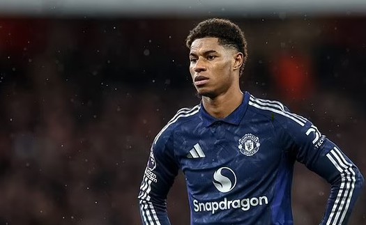 Cựu đội trưởng MU mắng thẳng mặt Rashford, chỉ trích Quỷ đỏ chơi thứ bóng đá 'rác rưởi' khi thua Arsenal