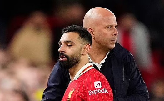 Salah liên tiếp ghi bàn, HLV Liverpool ngay lập tức lên tiếng về tương lai của 'Hoàng tử Ai Cập'