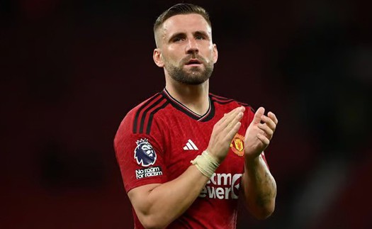 Luke Shaw gặp vấn đề giữa lúc MU đang tranh vé dự C1, Ten Hag đối mặt bài toán khó