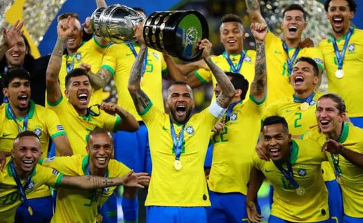 Dani Alves: Từ huyền thoại Brazil và Barcelona đến án tù 4 năm rưỡi vì tội hiếp dâm