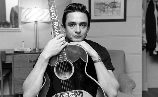 Ca khúc 'Ring of Fire' của Johnny Cash: 'Tình yêu như vết cháy…'