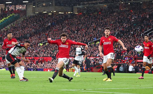 Fulham kéo sập Old Trafford, MU nhận thất bại cay đắng ngay trên sân nhà