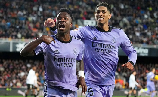 Vinicius Jr tỏa sáng, Real Madrid thoát hiểm trên sân Valencia