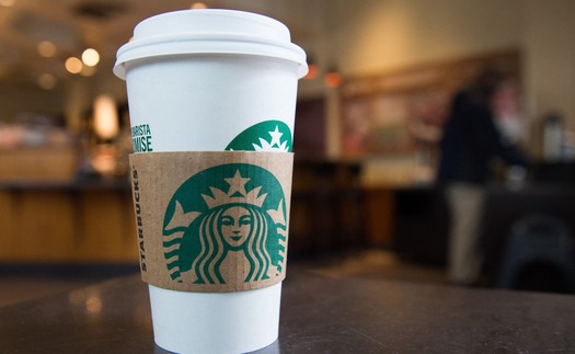 Mỹ thu hồi hơn 440.000 cốc Starbucks do nguy cơ đối với người dùng