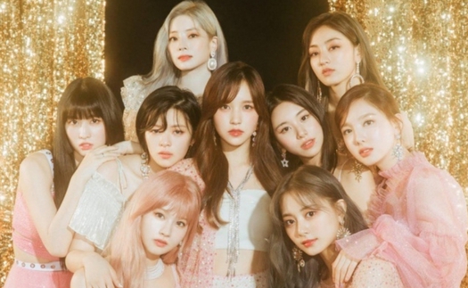 Twice giành quán quân Billboard đầu tiên