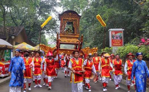 Chào tuần mới: Chờ đợi ở ngày giỗ Tổ