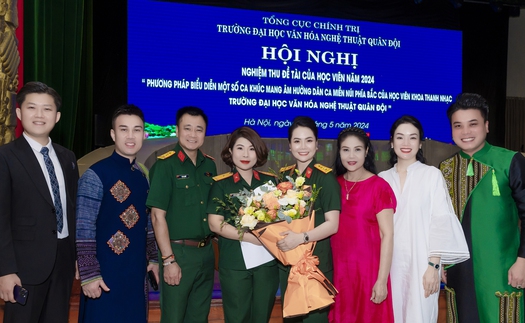 Lương Nguyệt Anh cùng học trò nghiên cứu phương pháp biểu diễn ca khúc mang âm hưởng dân ca