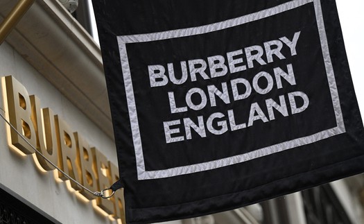 'Đại gia' hàng hiệu Burberry gặp khó do nhu cầu hàng xa xỉ giảm