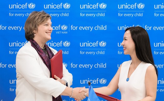 Hannah Olala quyên góp 1 triệu USD cho UNICEF Việt Nam