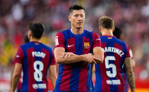 Kết quả bóng đá hôm nay: Lewandowski ghi bàn, Barcelona kết thúc mùa giải với chiến thắng