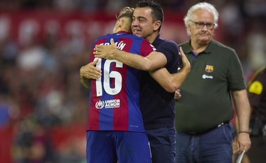 Barcelona và cuộc chia tay ồn ào của Xavi