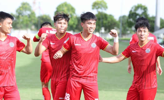 Dàn sao tuyển thủ PVF CAND thách thức đại diện V-League tại trận play-off
