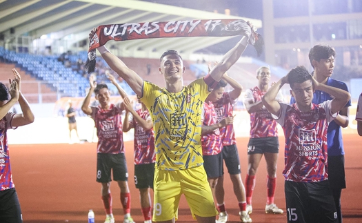 Thủ môn Việt kiều Patrik Lê Giang 'lên đời' khi lọt đội hình tiêu biểu V-League