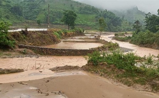 Thời tiết 14/7: Mưa to trên đất liền, các vùng biển có gió mạnh và sóng lớn