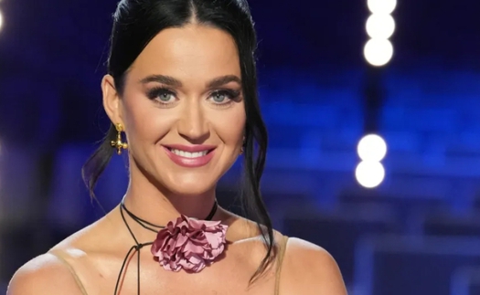 Katy Perry nhá hàng album mới "143"