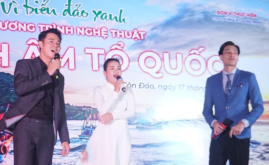 Khi "Giai điệu Tổ quốc" ngân vang giữa trùng khơi