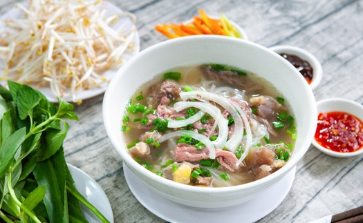 Chữ và nghĩa: Muôn vị… phở