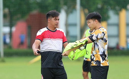 Văn Lâm và dàn sao V-League thể hiện tham vọng cực lớn của Thanh Niên TPHCM