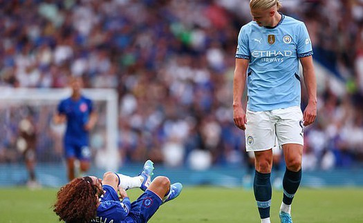 'Thù dai' vì bị cà khịa, Haaland có hành động khiến Cucurella phải xấu hổ trong ngày Man City đánh bại Chelsea