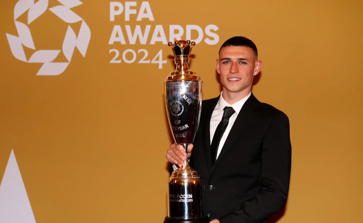 Phil Foden giành giải thưởng cá nhân thứ 4 sau mùa giải bùng nổ với Man City