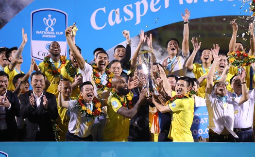 Shopee Cup: Sân chơi, động lực mới của bóng đá Việt Nam