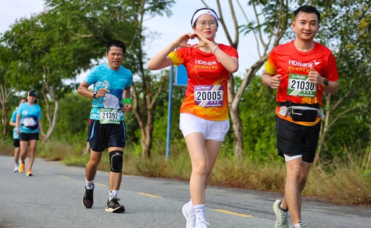 Hấp dẫn giải marathon 'Đường đua xanh' Cần Giờ bảo tồn di sản