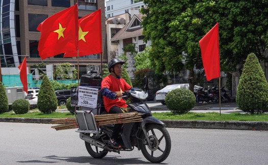 Cuộc sống sau ống kính: Những lá cờ mà tôi đã chụp