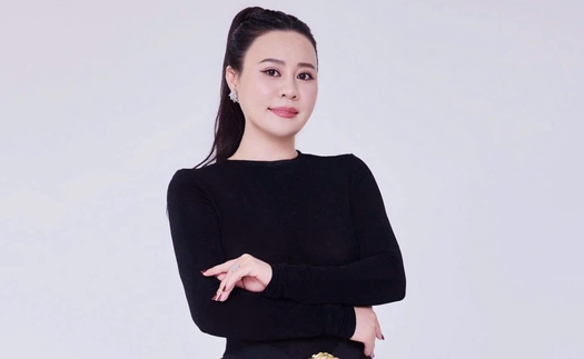 Hoa hậu Phan Kim Oanh chia sẻ lý do quyết định dời lịch trình loạt cuộc thi sắc đẹp