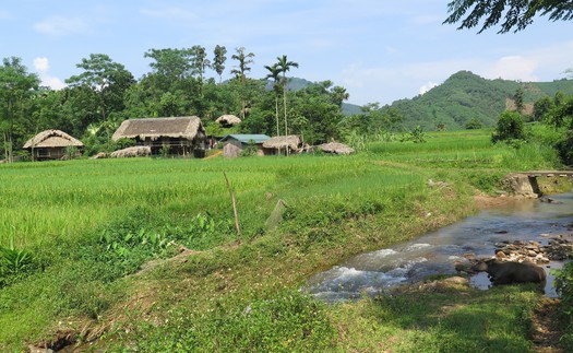 Việc tái thiết, ổn định cuộc sống người dân thôn Làng Nủ, Lào Cai đang diễn ra khẩn trương