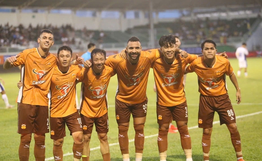 Chuyện lạ V-League: HAGL, Hà Tĩnh dẫn đầu bảng xếp hạng