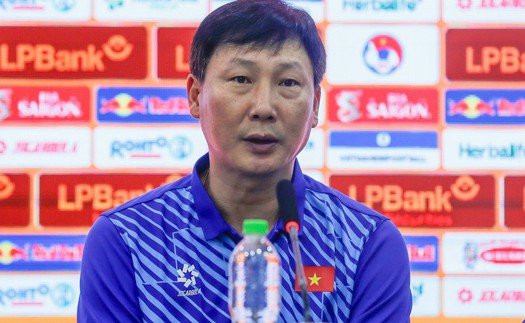 HLV Kim Sang Sik: ‘Tôi dành trận đấu gặp Nga cho Đặng Văn Lâm'