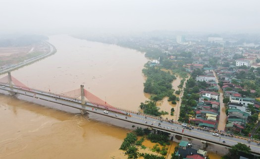 Thành phố Yên Bái: Hơn 3.500 hộ dân phải di dời do nước sông Hồng dâng cao