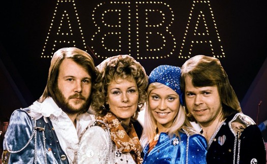 ABBA và những bản nhạc Tết quốc tế 'gây nghiện' cho năm mới 2025