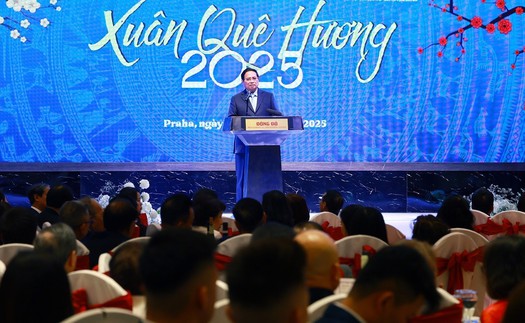 Thủ tướng dự chương trình Xuân Quê hương 2025 tại Séc