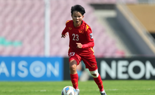Cầu thủ người Quảng Ngãi đưa bóng đá Việt Nam dự World Cup từng suýt bỏ bóng đá vì nhớ nhà, là ngôi sao đầu tiên nhận hợp đồng tiền tỷ