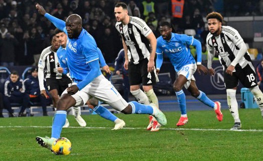 Juventus nếm trải thất bại đầu tiên của mùa giải bởi sự thăng hoa của cựu sao MU 
