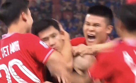 Hai Long muốn bắt chước Ngọc Tân tạo 'dấu ấn riêng', Tiến Linh nói về slogan 'thể thao là không ngừng bỏ cuộc'