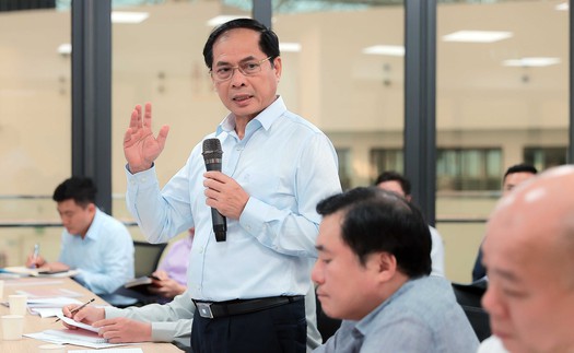 Phó Thủ tướng Bùi Thanh Sơn họp công tác chuẩn bị tổ chức Hội chợ Mùa Thu 2025