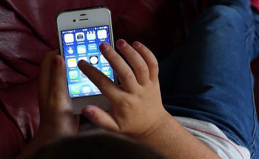 YouTube cho rằng việc cấm mạng xã hội không giúp bảo vệ trẻ em