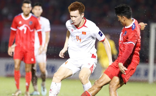 HLV Kim Sang Sik chỉ tạm thở phào