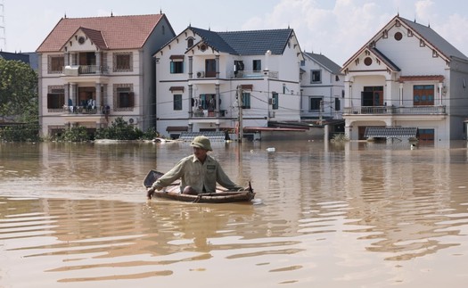 "Siêu lũ lịch sử" - Lời cảnh tỉnh cho chiến lược phát triển bền vững